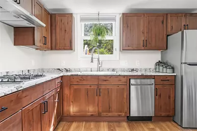 8 Bratt Lane, West Warwick, RI 02893 - Photo 6