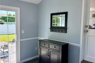 7 Cortland Ln, Smithfield, RI 02828 - Photo 6
