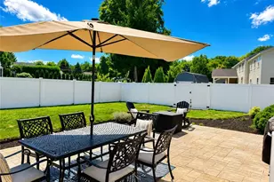 7 Cortland Ln, Smithfield, RI 02828 - Photo 4