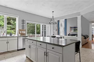 68 Castle Rocks Rd, Warwick, RI 02886 - Photo 8
