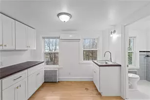 9 Country Pkwy, North Providence, RI 02911 - Photo 24