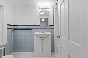 9 Country Pkwy, North Providence, RI 02911 - Photo 30
