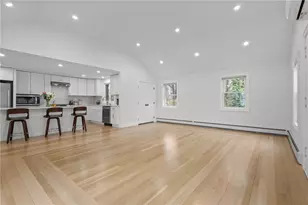9 Country Pkwy, North Providence, RI 02911 - Photo 12