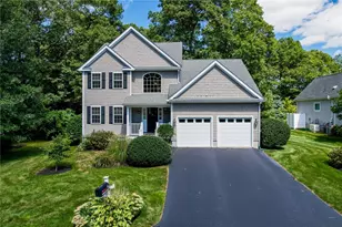 9 Jessica Ln, Narragansett, RI 02882 - Photo 1