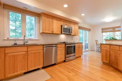 9 Jessica Lane, Narragansett, RI 02882 - Photo 14