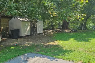 208 Marlborough St, East Greenwich, RI 02818 - Photo 34