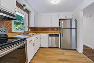 614 Bound Rd, Woonsocket, RI 02895 - Photo 14