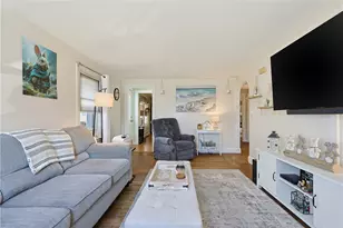 127 Fern St, Warwick, RI 02889 - Photo 6