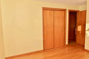 55 Vinton Ave, Cranston, RI 02920 - Photo 14