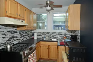 14 S Atlantic Ave, Warwick, RI 02888 - Photo 18
