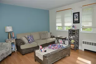 14 S Atlantic Ave, Warwick, RI 02888 - Photo 16