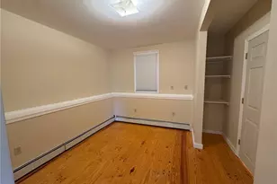 31 Powel Ave, Newport, RI 02840 - Photo 10