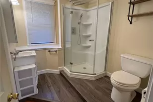 31 Powel Ave, Newport, RI 02840 - Photo 14
