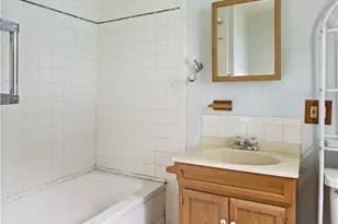 62 Leading St, Johnston, RI 02919 - Photo 10