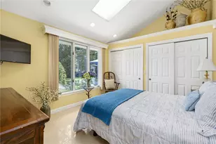 210 Wildflower Dr, Cranston, RI 02921 - Photo 38