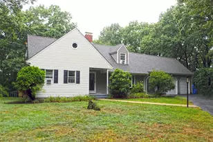 52 Charcalee Dr, Cranston, RI 02921 - Photo 2