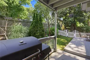 125 Van Zandt Ave, Newport, RI 02840 - Photo 40