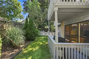 125 Van Zandt Ave, Newport, RI 02840 - Photo 38