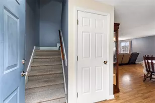66 Girard Ave, Newport, RI 02840 - Photo 12
