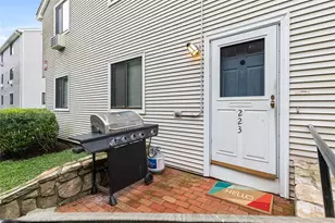 66 Girard Ave, Newport, RI 02840 - Photo 10