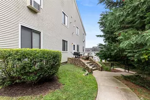66 Girard Ave, Newport, RI 02840 - Photo 6
