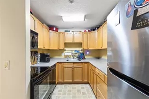66 Girard Ave, Newport, RI 02840 - Photo 20