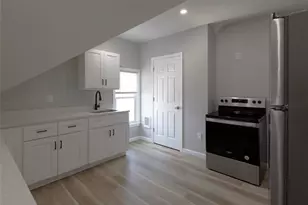 65 Hendrick St, Providence, RI 02908 - Photo 2