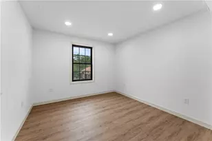10 Buffalo Ct, Providence, RI 02909 - Photo 36