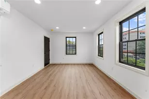 10 Buffalo Ct, Providence, RI 02909 - Photo 6