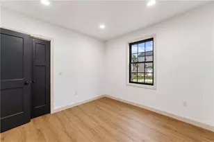 10 Buffalo Ct, Providence, RI 02909 - Photo 18
