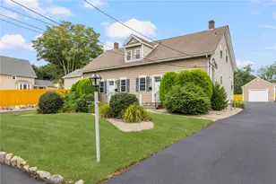 33 Holden St, Coventry, RI 02816 - Photo 2