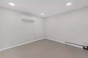 33 Holden St, Coventry, RI 02816 - Photo 32