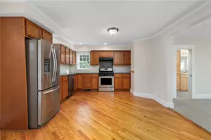 33 Holden St, Coventry, RI 02816 - Photo 6