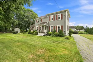 481 Oliphant Ln, Middletown, RI 02842 - Photo 2