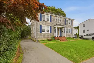 351 Blvd Blvd, Middletown, RI 02842 - Photo 2