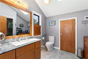 138 Windward Ln, Bristol, RI 02809 - Photo 26