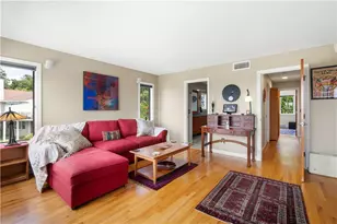 138 Windward Ln, Bristol, RI 02809 - Photo 16
