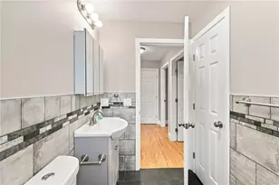 36 James St, East Providence, RI 02914 - Photo 8