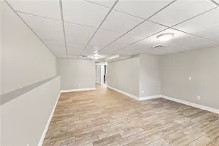 36 James St, East Providence, RI 02914 - Photo 18