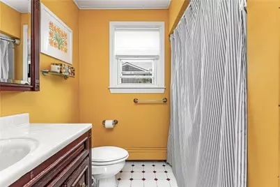 32 Benbridge Avenue, Warwick, RI 02888 - Photo 16