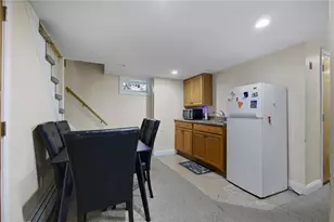 402 Webster Ave, Cranston, RI 02920 - Photo 16