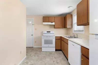 28 Elmer Avenue, Warwick, RI 02886 - Photo 6