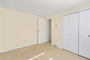 28 Elmer Ave, Warwick, RI 02886 - Photo 8