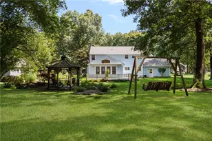 86 Wickham Rd, North Kingstown, RI 02852 - Photo 28