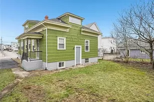 41 Cato Ave, Pawtucket, RI 02860 - Photo 12