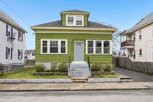41 Cato Ave, Pawtucket, RI 02860 - Photo 10