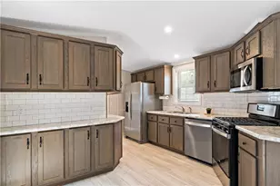 38 Diamond Rd, Glocester, RI 02814 - Photo 2