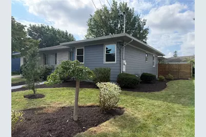 2 Wardlaw Court, Providence, RI 02908 - Photo 2