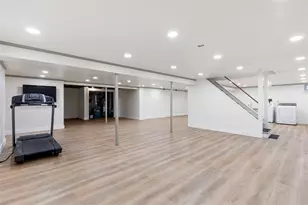 2 Wardlaw Ct, Providence, RI 02908 - Photo 38