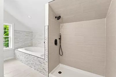 2 Border Street, West Warwick, RI 02893 - Photo 24